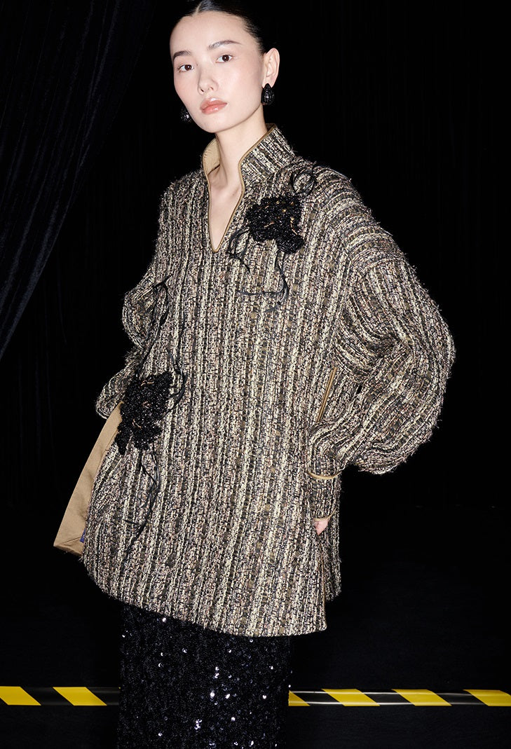 M essential Mackay designer Chanson  Wrought Iron Orchid Feather Beaded Top - growth.