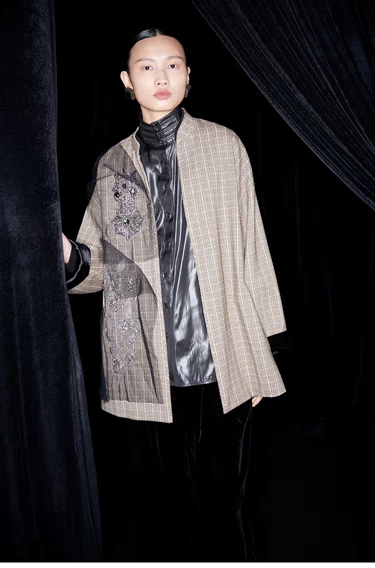 M essential Mackay designer brand embroidered new Chinese cardigan top - grunt.