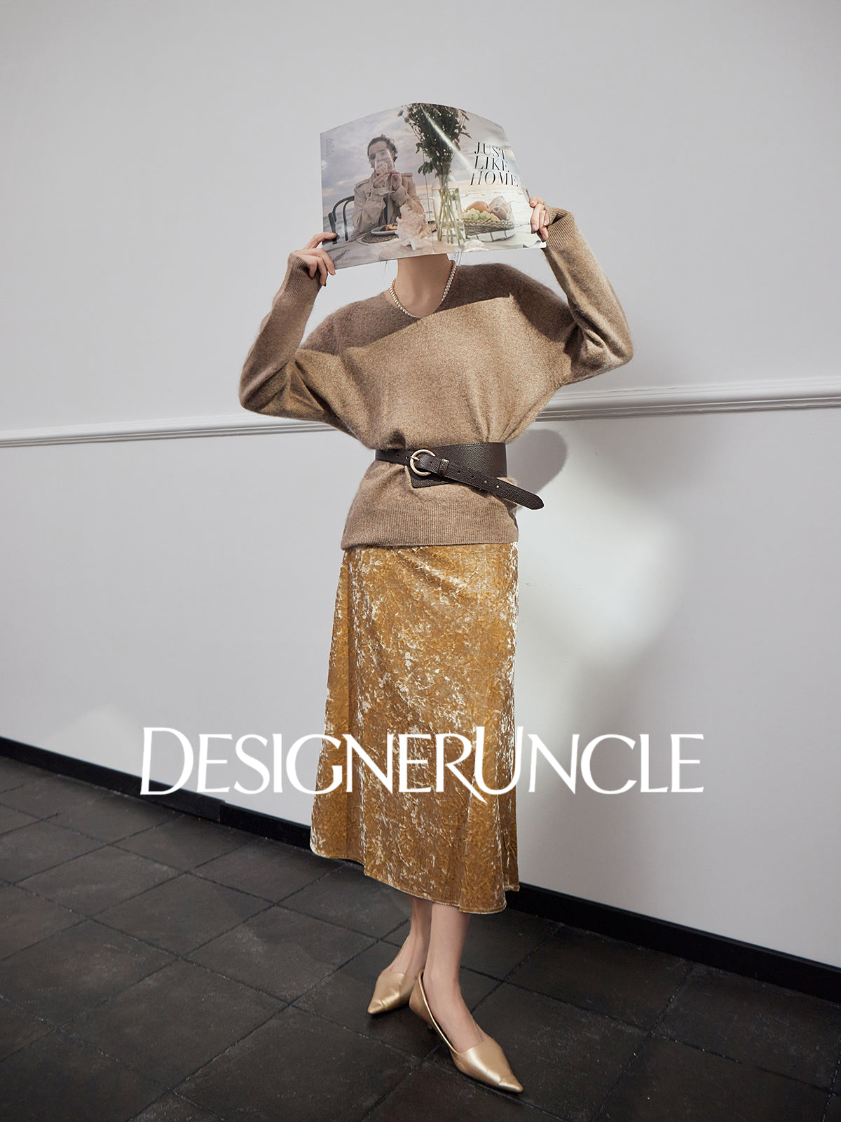 DGU "Mu Jin" khaki new retro velvet high-end slimming skirt - STOP.