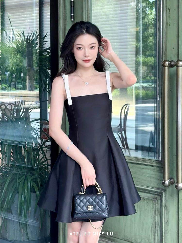 ATELIER MISS LU Contrasting bow suspender waist A-line dress - BURD