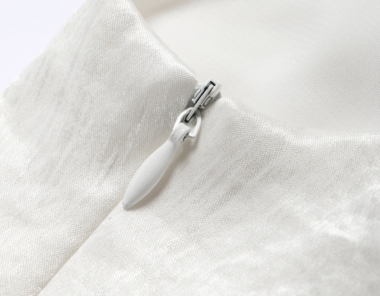 WANGXO Hand-Pinched Pleats Cross Halterneck Umbrella Swing Top with Sculpted Elegance -NYRA