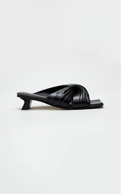 ZHUCHONGYUN Summer Black Tile Multi-Layer Pinch Pleated Shoes-ROTA.