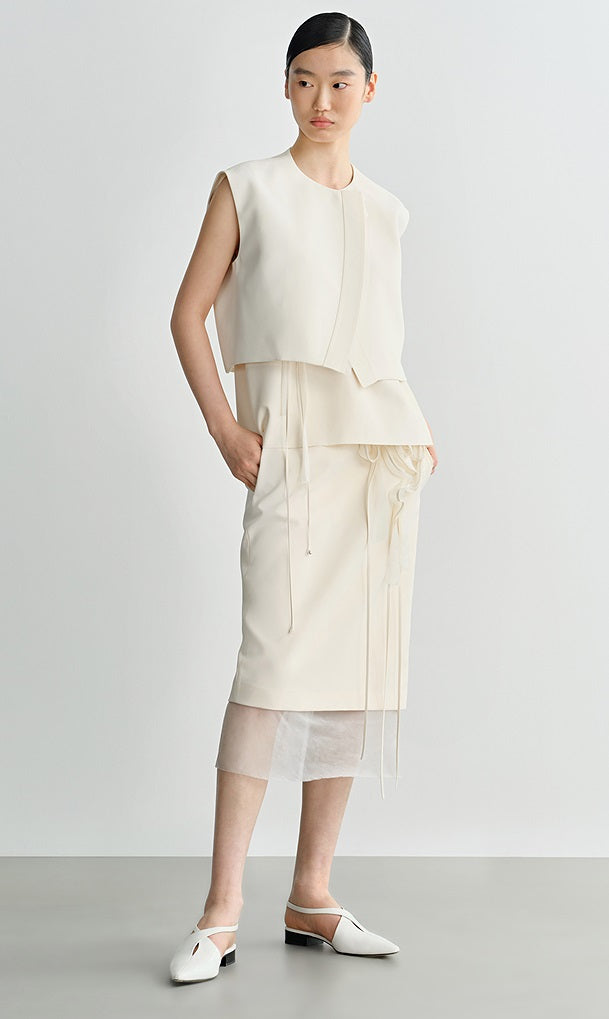 COMME MOI Lv Yan designer's curved placket cropped vest - POSEY.