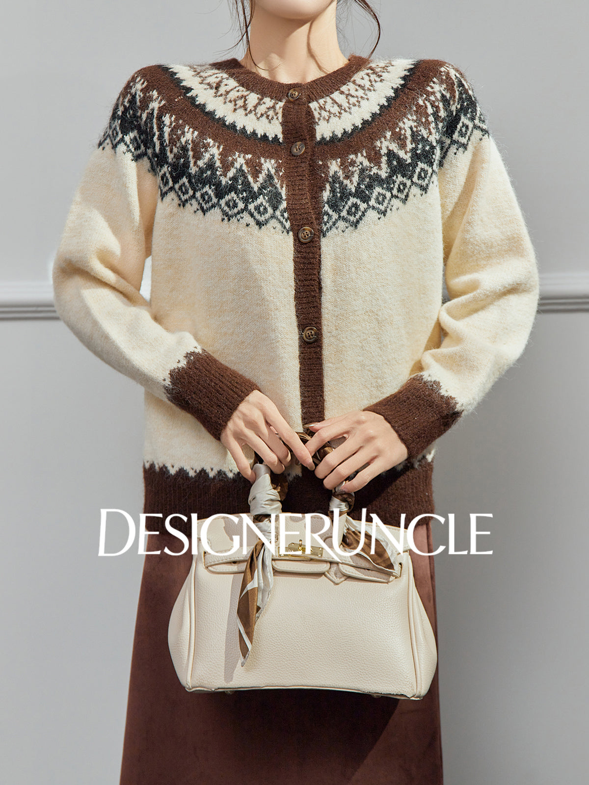 DGU| Off-white sweater fashion design soft and comfortable top - Georgia.