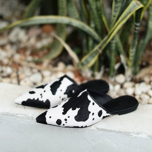 B-FEI Cow print flat sandals-MUNCH.