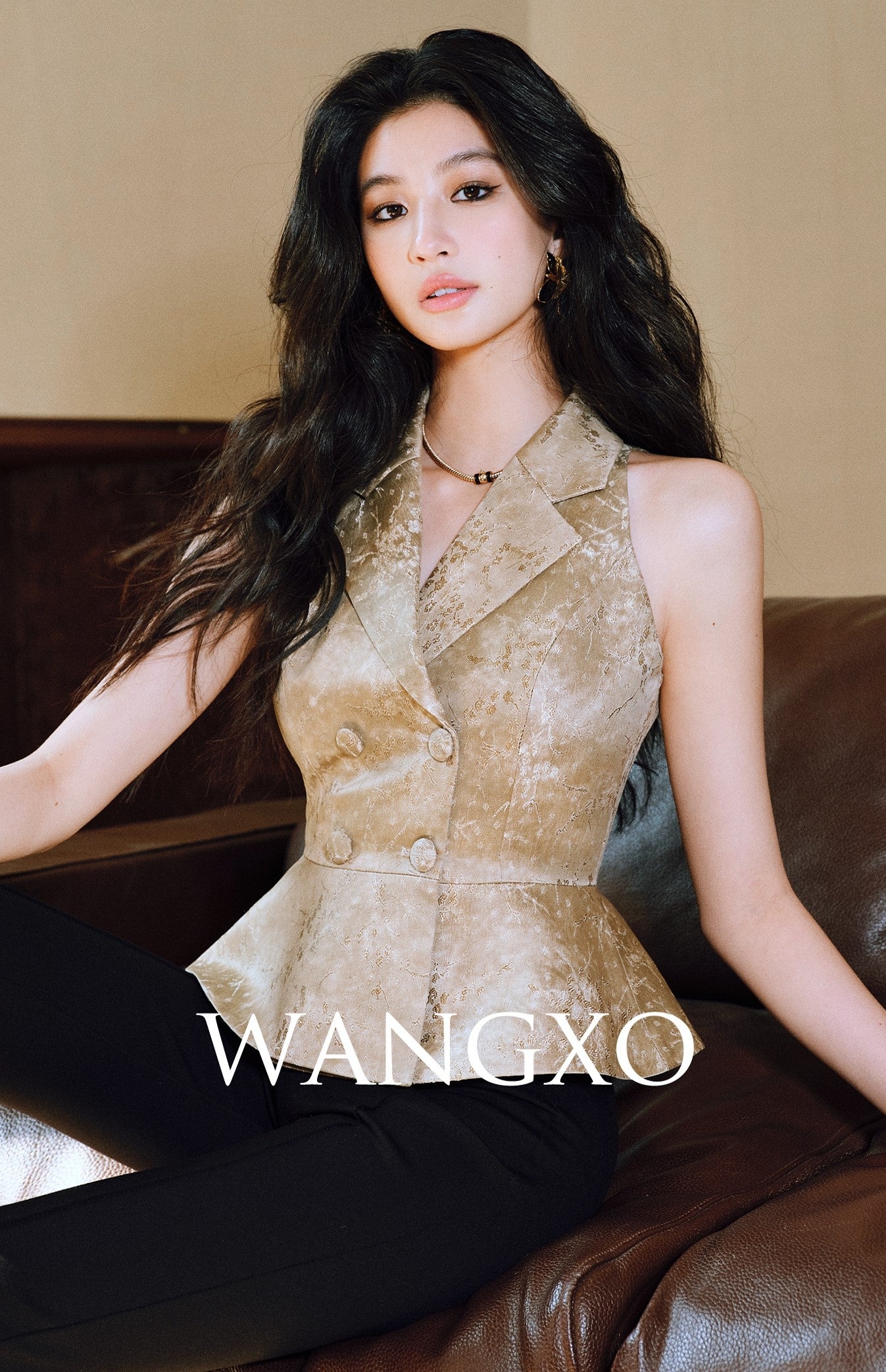 WANGXO Plum Steel Jacquard Suit-Collar Umbrella Waist Vest - VEXIS.