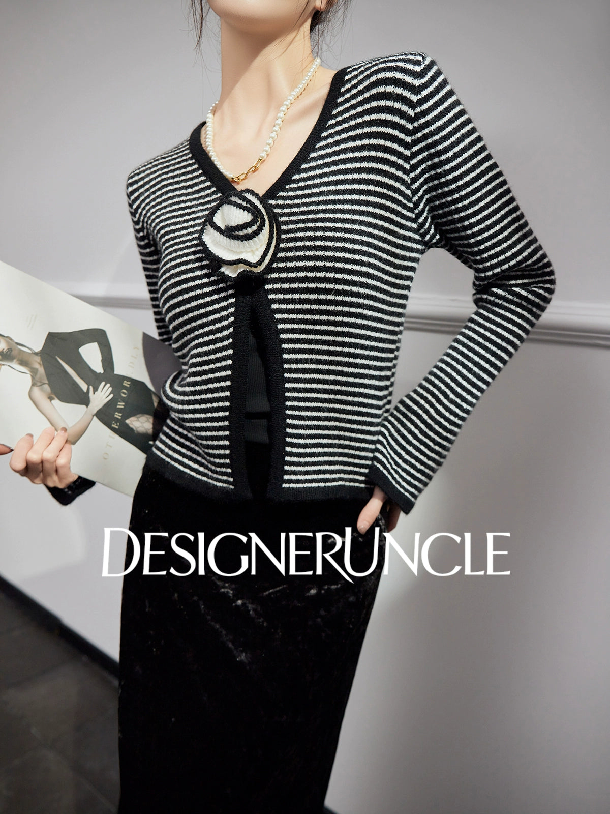 DGU "Lanxi" black knitted sweater striped French retro slimming top - IMOGEN.