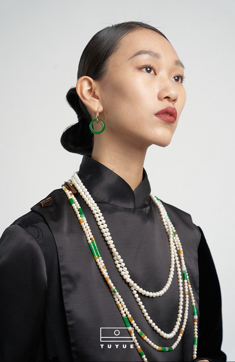TUYUE Vintage Brass Silver Plated Plain Circle Onyx Earrings- TRISHA.