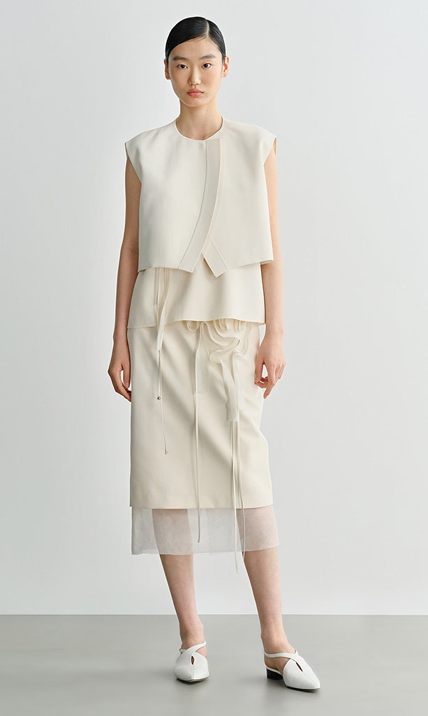 COMME MOI Lv Yan designer's curved placket cropped vest - POSEY.