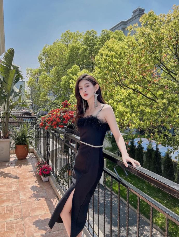 DOLLY Elegant Sleeveless Feather Tube Top Hip Wrap Dinner Dress-KALE