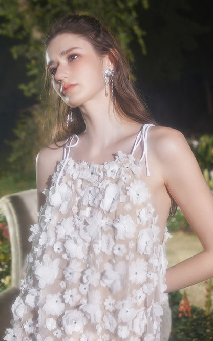 Wardrobes by Chen Elegant Off white Sleeveless Flower Wedding Dress-Babie