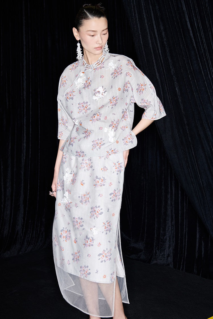 M essential Ma Kay designer Jinghe printed fabric floral nail beads top - JULY.