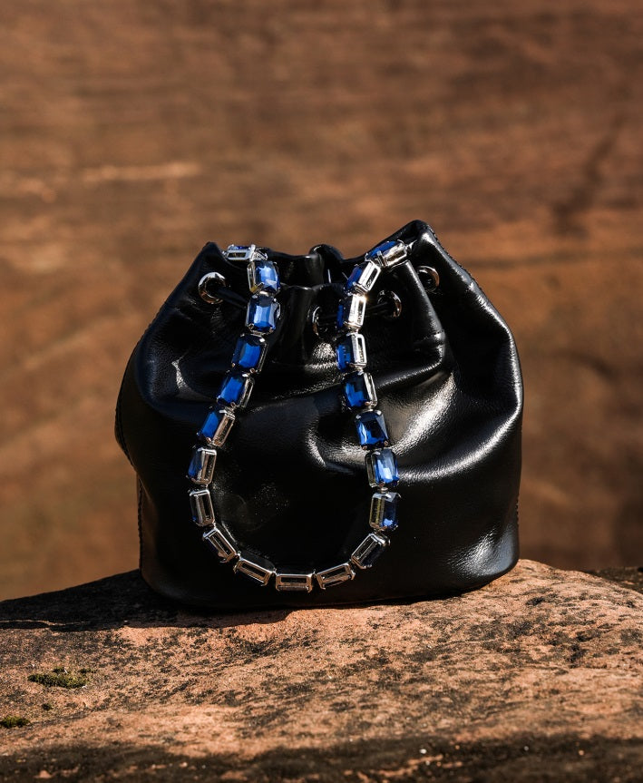 IUBALLET diamond-encrusted chain bucket bag - PRETTY.