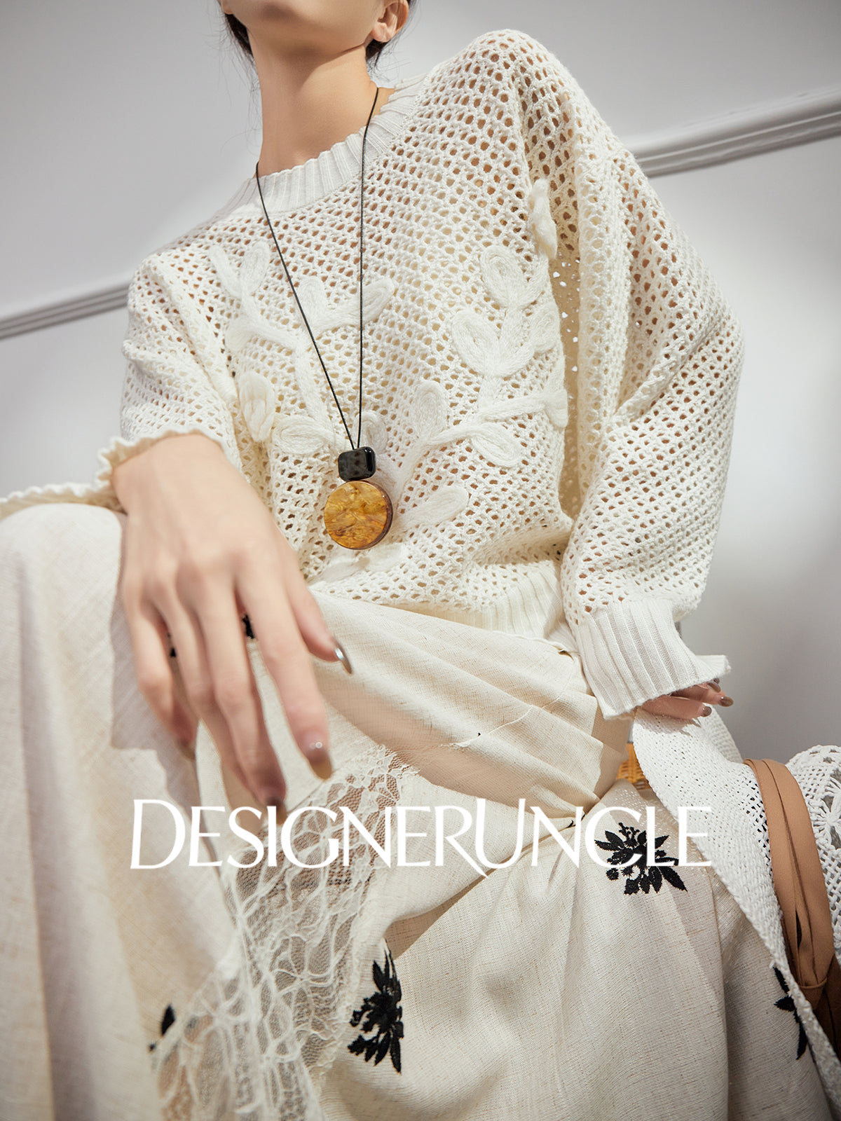 DGU|White sweater new loose design niche pullover light luxury hollow knitted top - BEHOLD.
