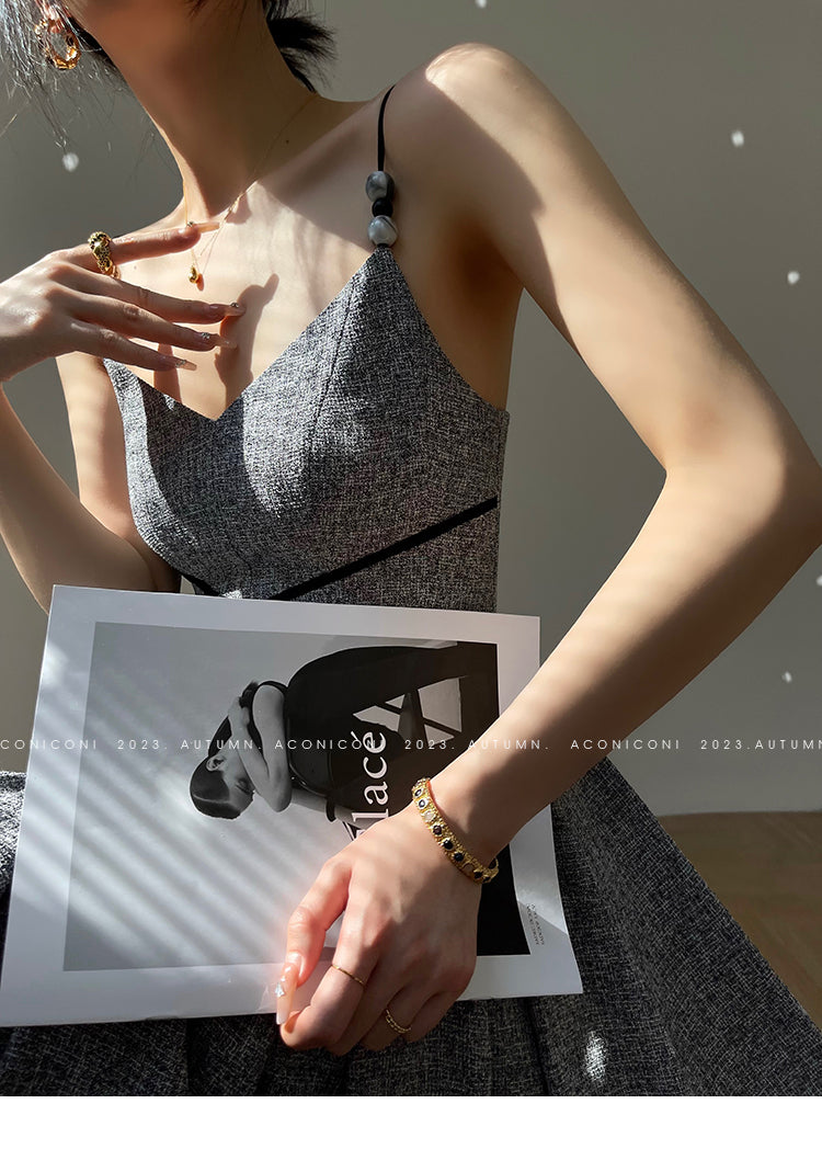 Aconiconi High End Gray V-Neck Sleeveless Hound Sooth Cocktail Dress- Kawashima Girl