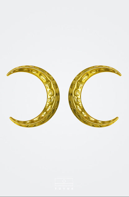TUYUE brass gold plating handmade texture big moon earrings- JACINTHA.