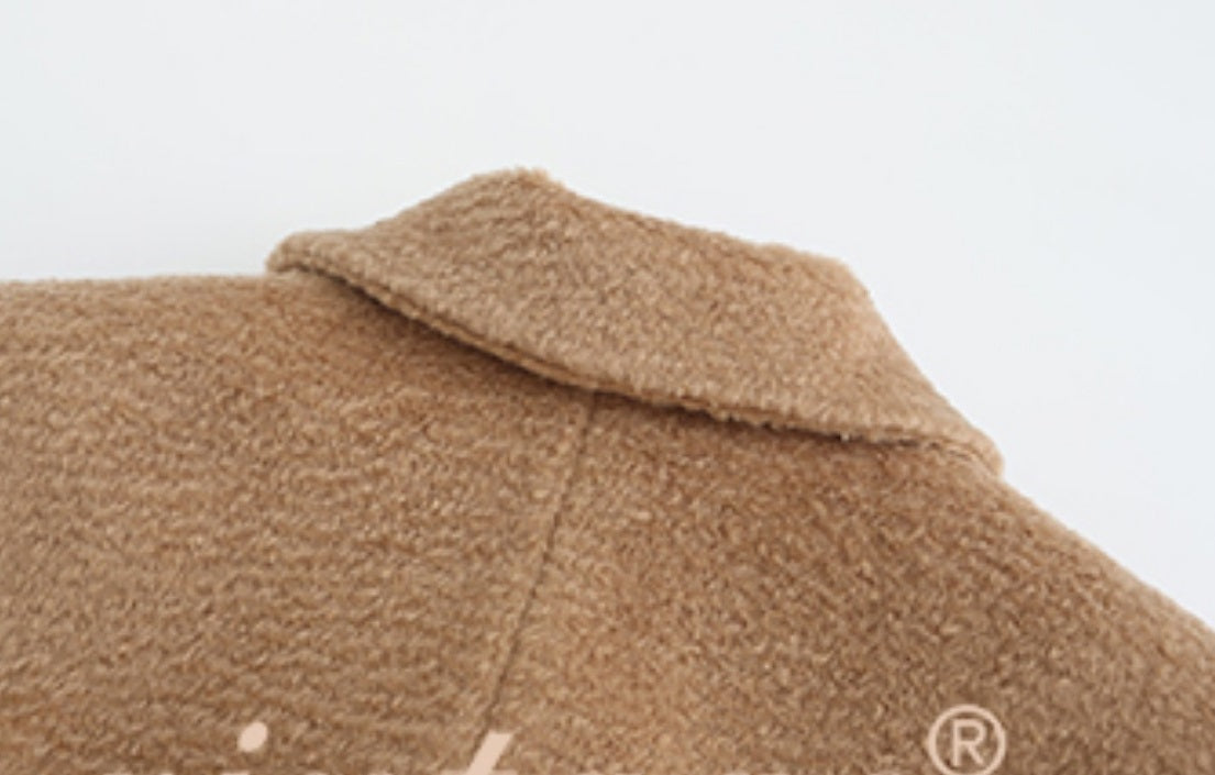 Le Palais Vintage Luxury Beige Suit Collar Long Sleeve Straight Long Winter Coat-KIKE.