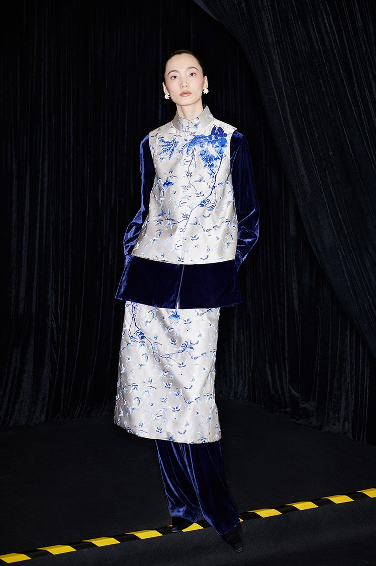 M essential Mackay designer butterfly jacquard blue vine and butterfly embroidery vest - DOME.