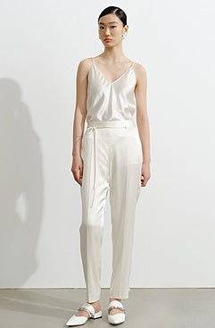 COMME MOI Lu Yan designer's new women's V-neck acetate satin camisole - MARTINS .