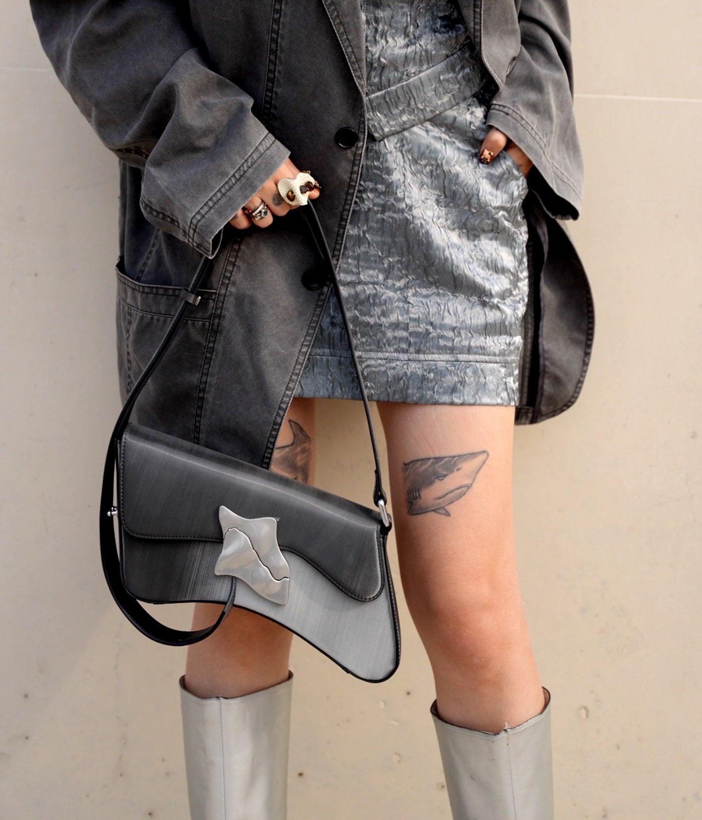 IUBALLET Style Shape Original Design Leather Women's Bag Lock Buckle  - PULL.