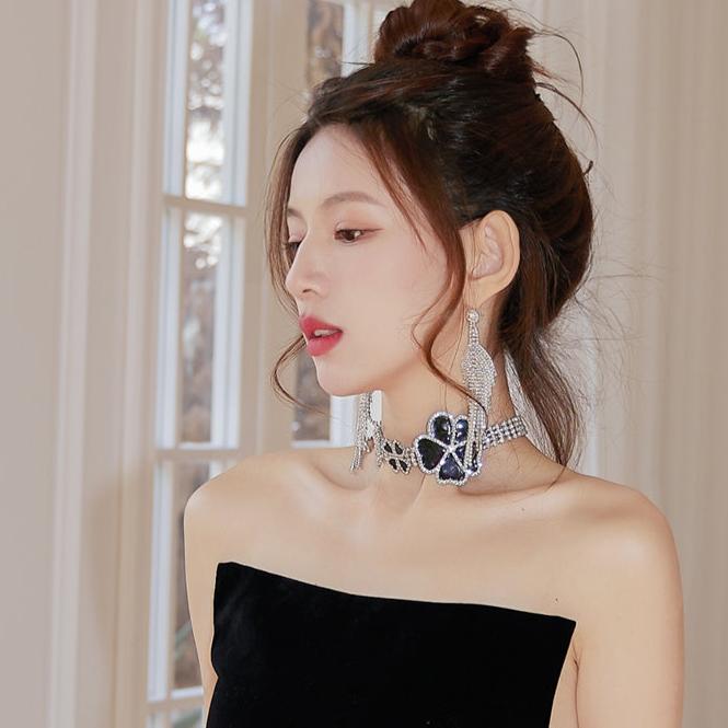 DOLLY Elegant Black Big Flower Diamond Chocker Chic Necklace-AMAL