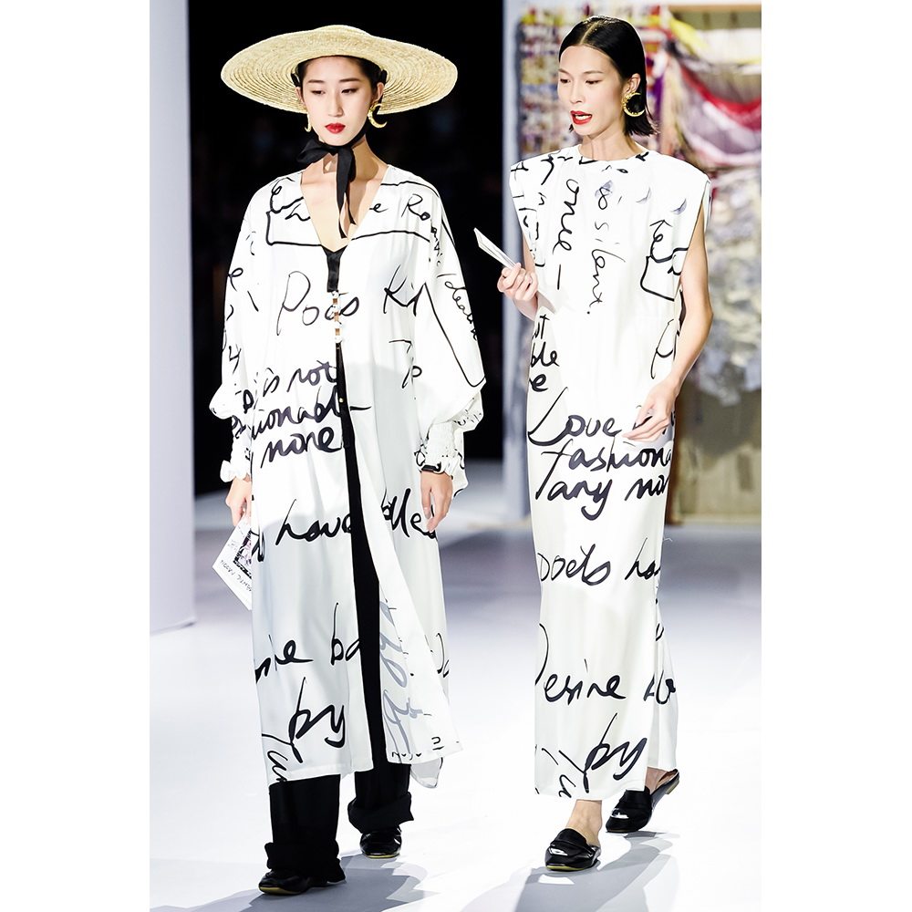 TUYUE black moon print resort dress- PRIYA
