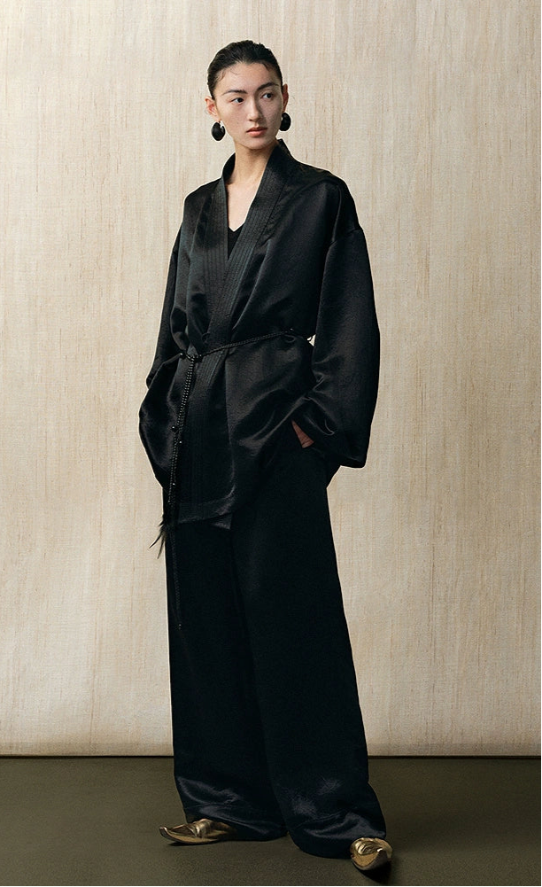 ZHUCHONGYU cross-collar satin black loose with belt jacket--MISAKI.