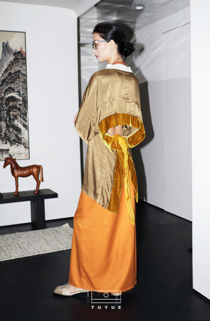 TUYUE Crew neck silhouette back lace-up long-sleeved top- AGNES.