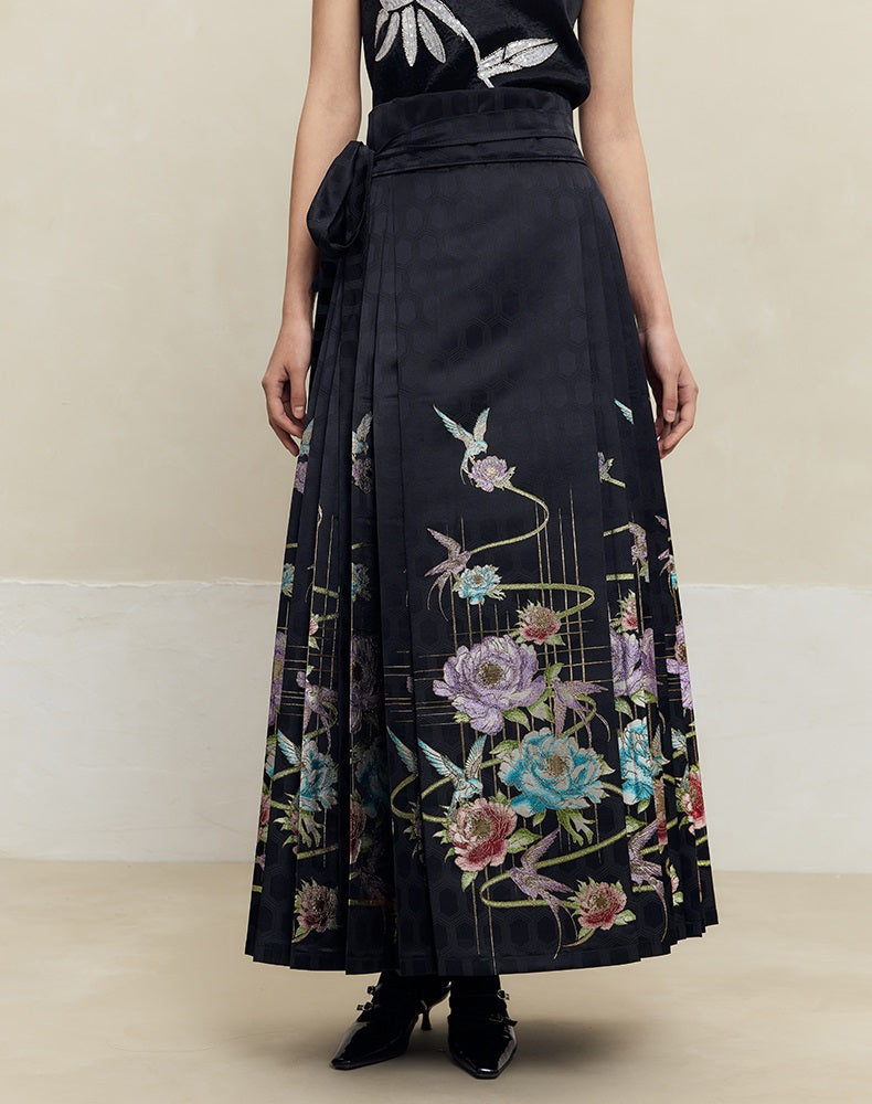 HECO 100% polyester Yarn-Dyed Hanfu Horse Face red black Skirt Woman - proud.