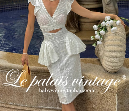 Le Palais Vintage  embroidery cotton wrap short top + high-waisted bud skirt-TEE.