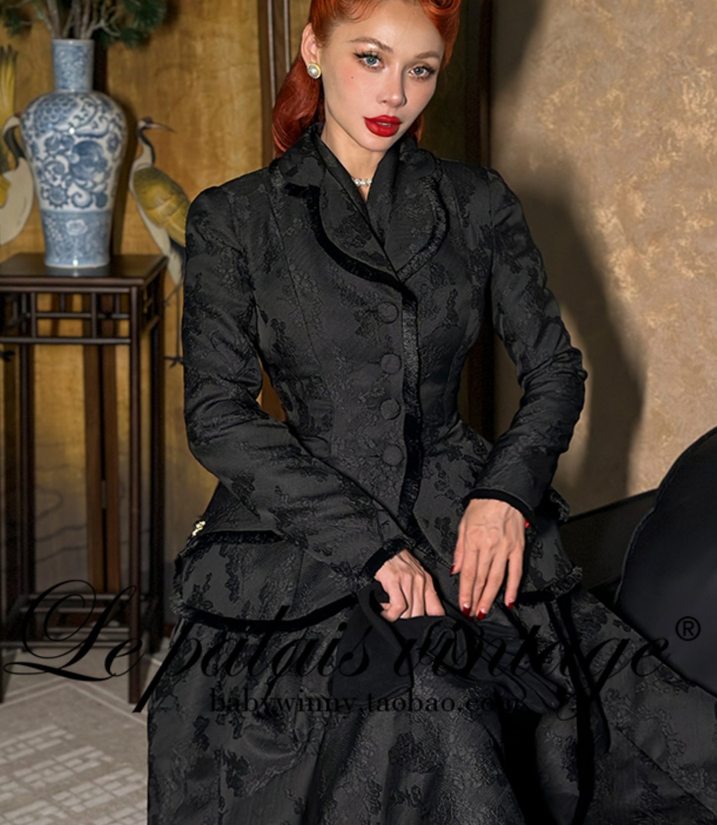 Le Palais Vintage Lace Dark Pattern Waist Slim Cropped Jacket-AMAN