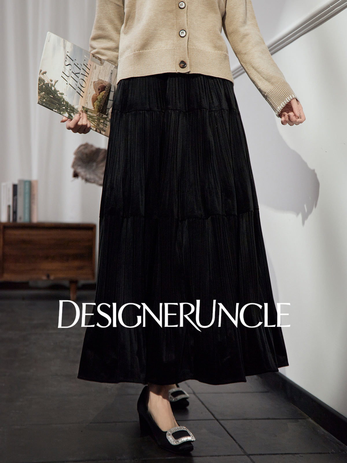 DGU "Lanmo" black high-waisted new pleated long skirt looks slim and versatile - Charles.