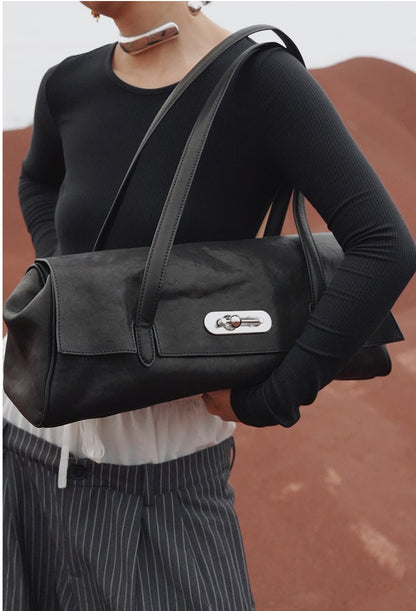 IUBALLET Tanned Leather Shoulder Barrel Bag - SPIRIT.