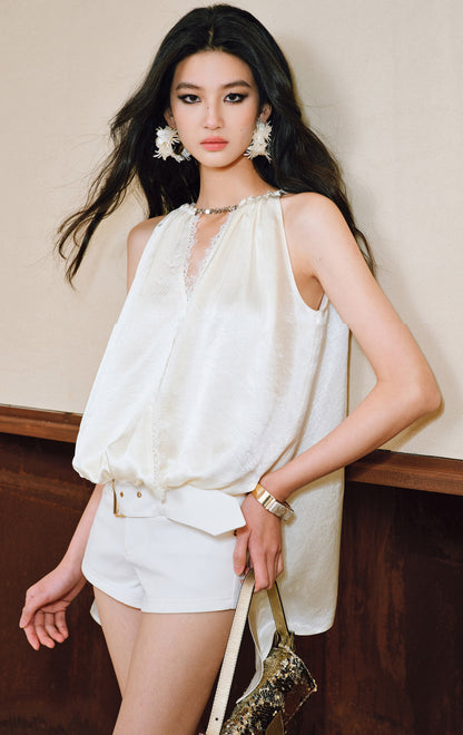 WANGXO|Lace-Trimmed Metal Chain Halterneck V-Neck Pleated Top with Delicate Texture -AYRA