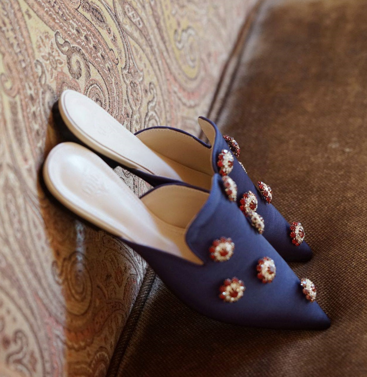 B-FEI French rhinestones vintage pointed toe mules-PENKI.