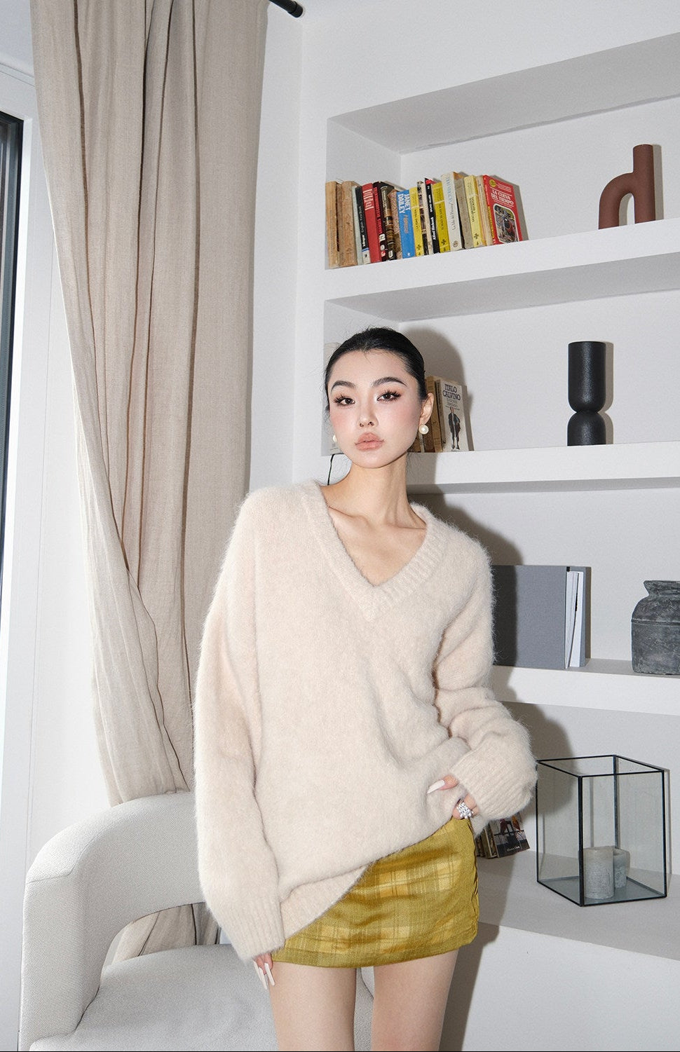 MEI SANGUAN beige V-neck loose and lazy sweater - IMOGEN
