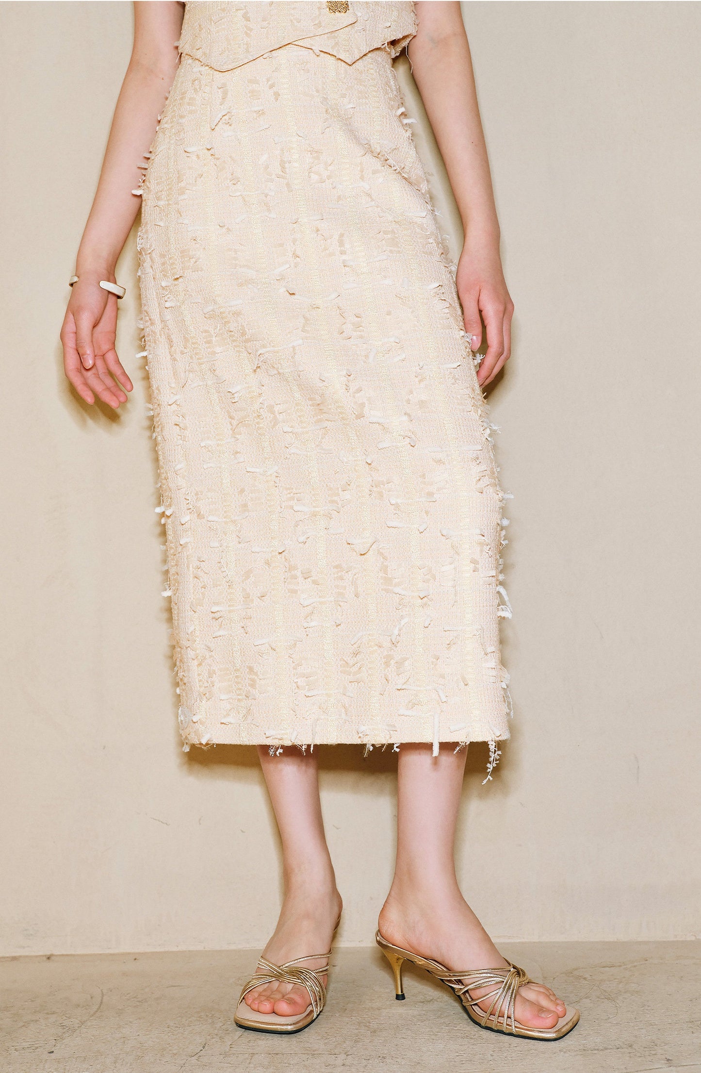 WANGXO | Yaluxe Custom \Pull Wool  Multi-Yarn Woven Vest, Shorts & Skirt Set -RINA