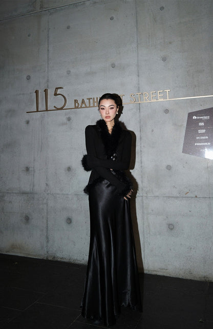MEI SANGUAN Black slim V-neck fur jacket - BRIXABY
