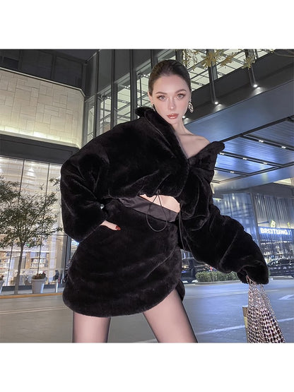 Le Palais Vintage Black Long Sleeves Short Faux Fur Coat and Dinner Skirt Suit-Selena.
