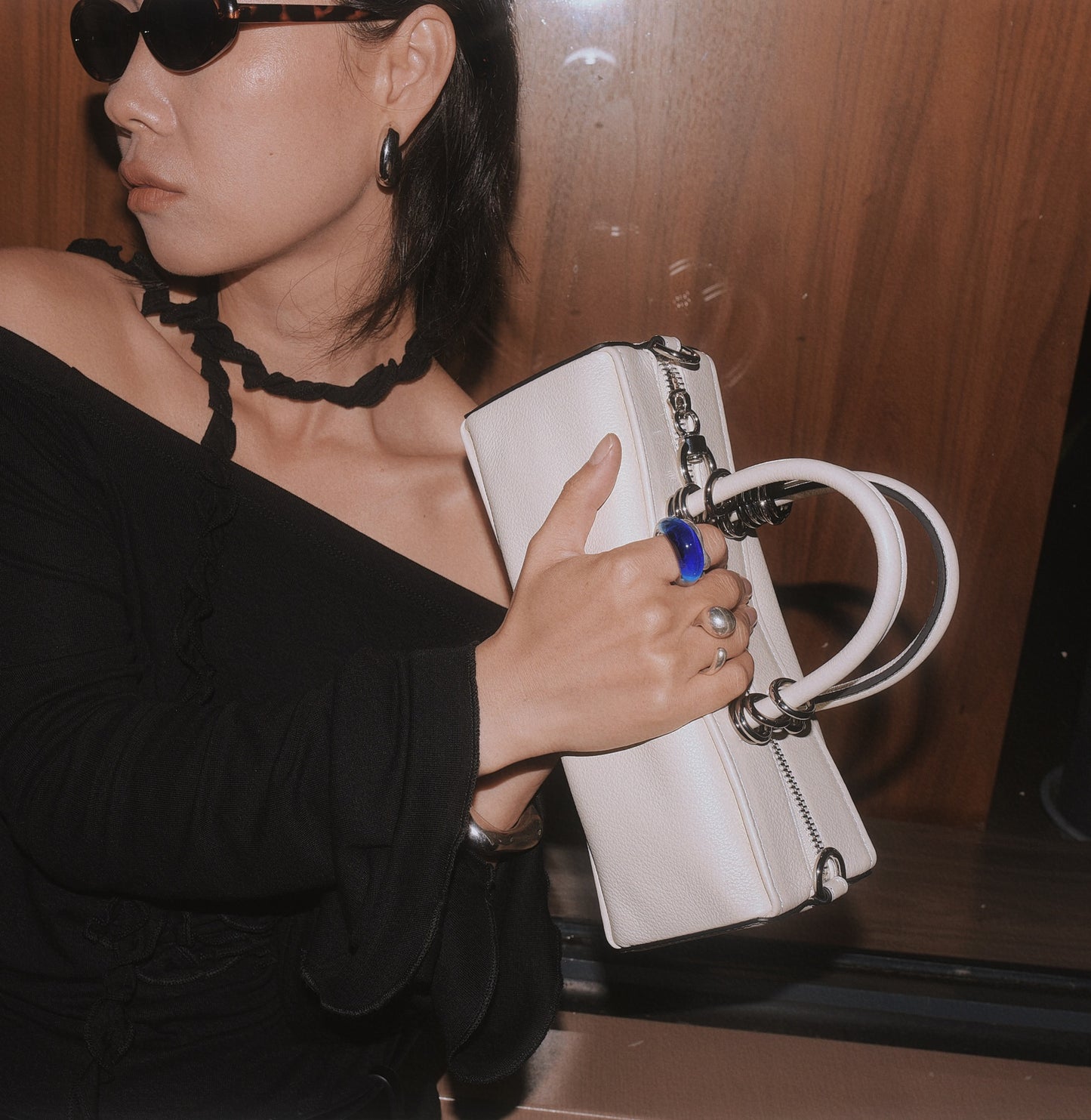 IUBALLET Chic White Black Baguette Bag - ZORA.