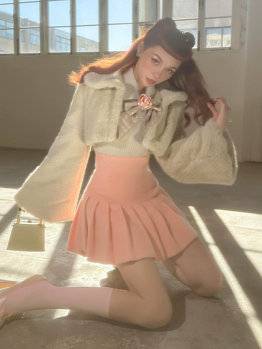 Le Palais Vintage l Eco-Fur Mini Jacket + Peach-colored Pleated Skirt-MIMI.