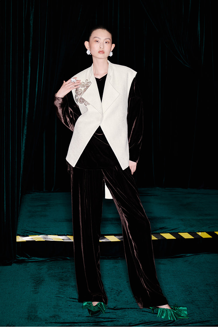 M essential Mackay designer embroidered stand-collar vest velvet top pant set - Niara