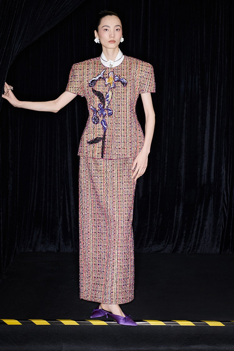 M essential Ma Kai designer kneaded gold coarse spinning iris stacked embroidery slim top - LIVING.