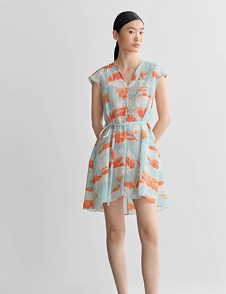 COMME MOI Lv Yan Designer Summer Vacation Print V-Neck Cropped Dress - MIA.