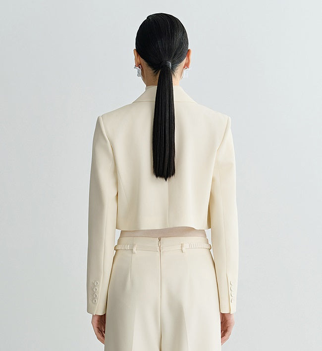 COMME MOI Lu Yan designer's new wool twisted short suit - DECKS.