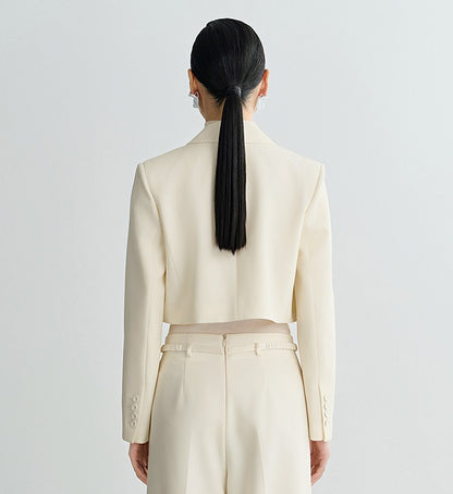 COMME MOI Lu Yan designer's new wool twisted short suit - DECKS.