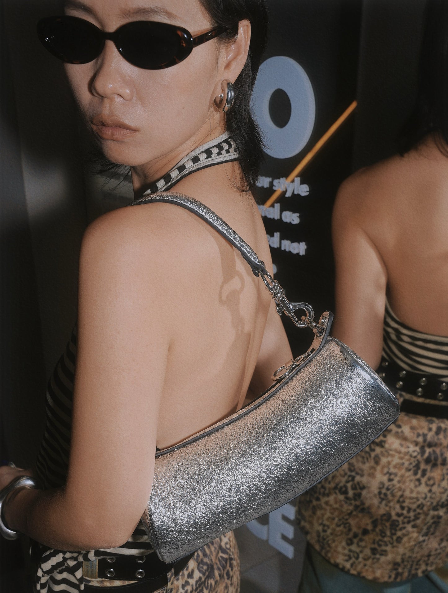 IUBALLET cyber cylinder underarm leather one-shoulder crossbody handbag - ALOE.