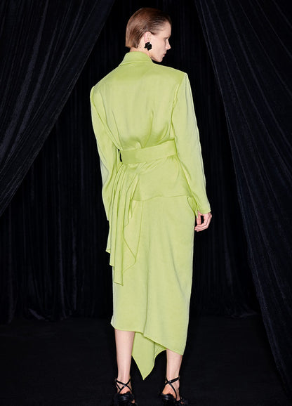 M essential Mackay designer linen with a loose tie suit - eve.