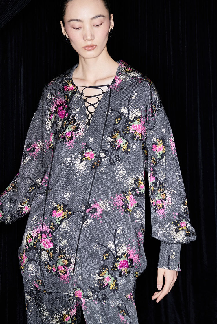 M essential Mackay designer cherry blossom print beads scissor neck loose top - NOCTAINE.