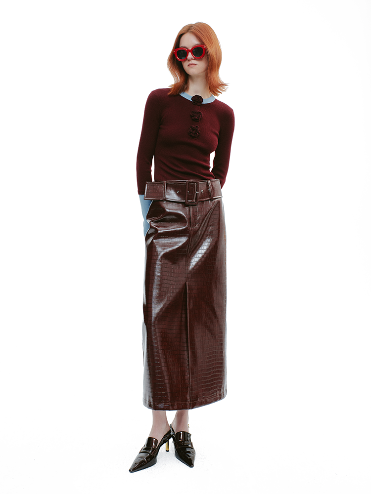 YES BY YESIR sheep wool three small red flower knitted top- ROMAN.